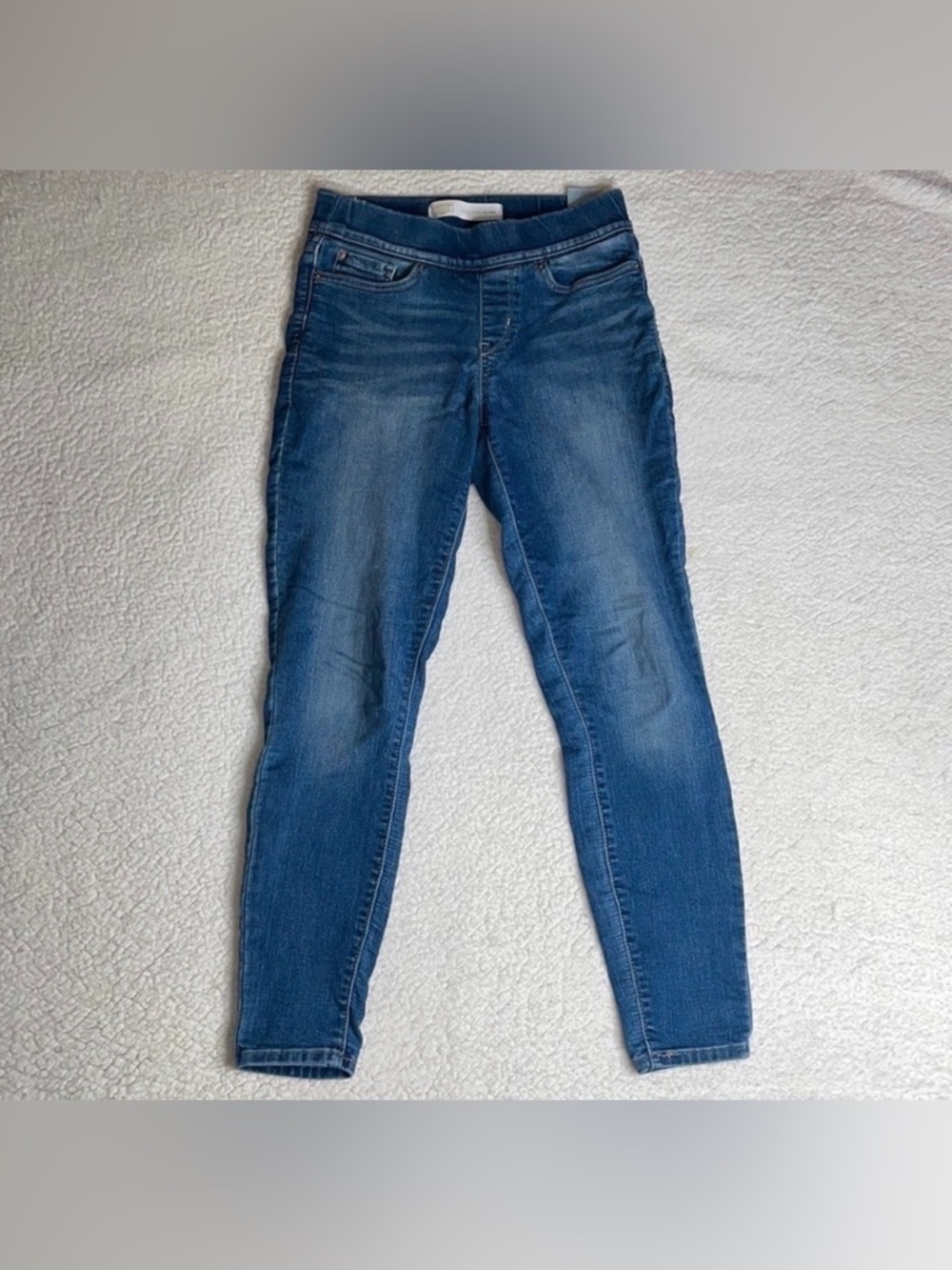 Totally Shaping Pull on Skinny Comfy soft Denim Size 27